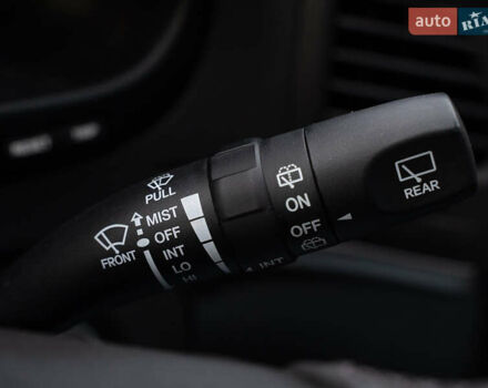 Білий Хендай Санта Фе, об'ємом двигуна 2 л та пробігом 174 тис. км за 13600 $, фото 29 на Automoto.ua