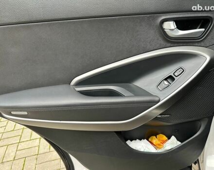 Білий Хендай Санта Фе, об'ємом двигуна 2 л та пробігом 209 тис. км за 14980 $, фото 14 на Automoto.ua