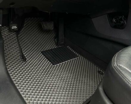 Белый Хендай Санта Фе, объемом двигателя 2 л и пробегом 255 тыс. км за 16000 $, фото 5 на Automoto.ua