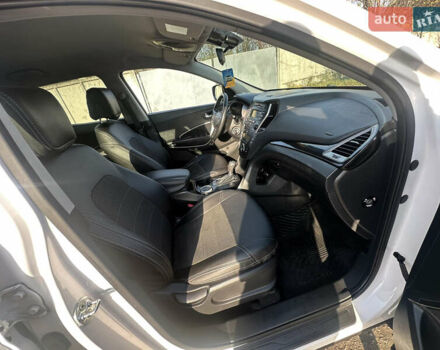 Белый Хендай Санта Фе, объемом двигателя 2.2 л и пробегом 123 тыс. км за 17300 $, фото 46 на Automoto.ua