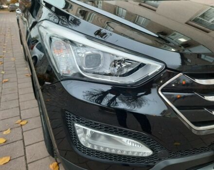 Белый Хендай Санта Фе, объемом двигателя 1.1 л и пробегом 158 тыс. км за 16750 $, фото 7 на Automoto.ua