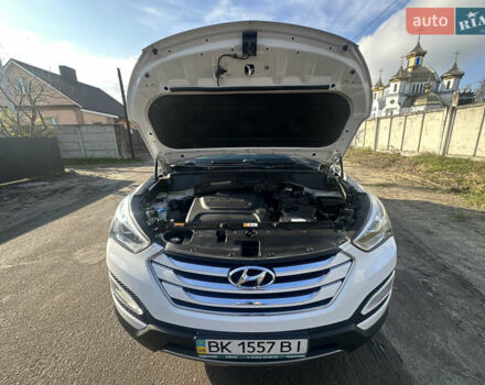 Белый Хендай Санта Фе, объемом двигателя 2.2 л и пробегом 123 тыс. км за 17300 $, фото 65 на Automoto.ua