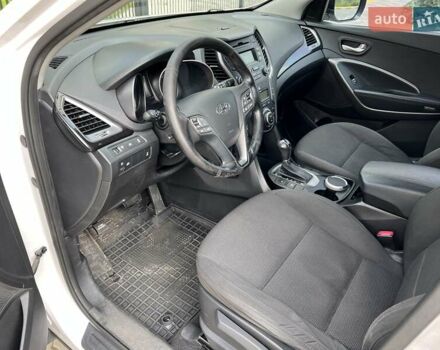 Білий Хендай Санта Фе, об'ємом двигуна 2.36 л та пробігом 249 тис. км за 14950 $, фото 9 на Automoto.ua