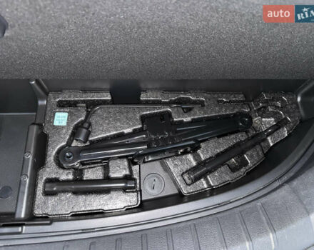 Белый Хендай Санта Фе, объемом двигателя 2.2 л и пробегом 184 тыс. км за 17399 $, фото 21 на Automoto.ua