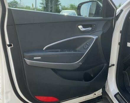 Белый Хендай Санта Фе, объемом двигателя 2.2 л и пробегом 214 тыс. км за 23000 $, фото 15 на Automoto.ua