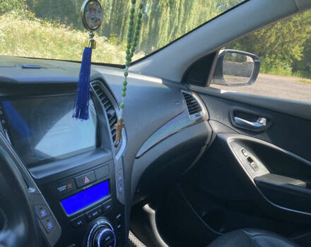Белый Хендай Санта Фе, объемом двигателя 2 л и пробегом 152 тыс. км за 14500 $, фото 7 на Automoto.ua