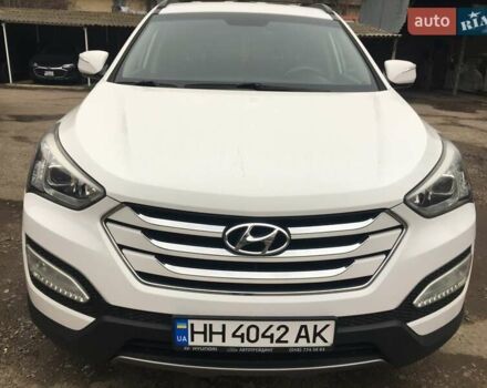 Белый Хендай Санта Фе, объемом двигателя 2.2 л и пробегом 160 тыс. км за 19900 $, фото 2 на Automoto.ua