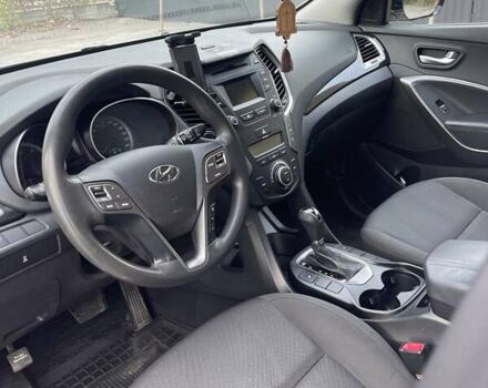 Белый Хендай Санта Фе, объемом двигателя 2.2 л и пробегом 247 тыс. км за 16800 $, фото 10 на Automoto.ua