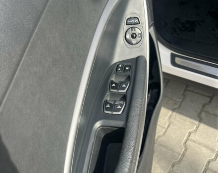 Белый Хендай Санта Фе, объемом двигателя 2.2 л и пробегом 206 тыс. км за 16000 $, фото 7 на Automoto.ua