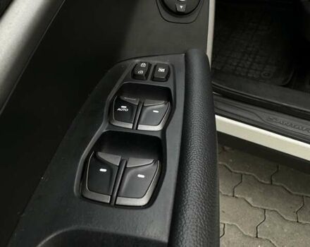 Белый Хендай Санта Фе, объемом двигателя 2 л и пробегом 160 тыс. км за 14500 $, фото 16 на Automoto.ua