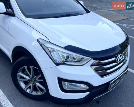 Білий Хендай Санта Фе, об'ємом двигуна 2 л та пробігом 223 тис. км за 17900 $, фото 3 на Automoto.ua