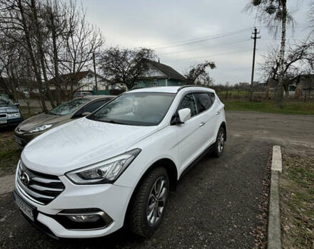 Белый Хендай Санта Фе, объемом двигателя 2.36 л и пробегом 193 тыс. км за 16800 $, фото 2 на Automoto.ua