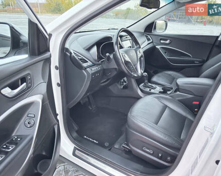 Белый Хендай Санта Фе, объемом двигателя 2.2 л и пробегом 184 тыс. км за 17399 $, фото 14 на Automoto.ua