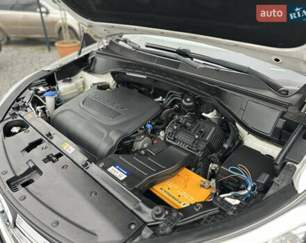 Білий Хендай Санта Фе, об'ємом двигуна 2.2 л та пробігом 124 тис. км за 18700 $, фото 84 на Automoto.ua