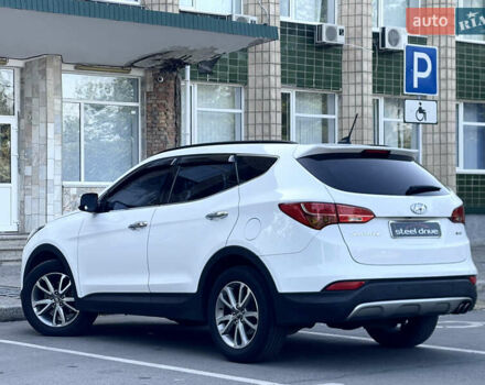 Білий Хендай Санта Фе, об'ємом двигуна 2 л та пробігом 223 тис. км за 17900 $, фото 7 на Automoto.ua