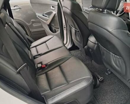 Белый Хендай Санта Фе, объемом двигателя 2 л и пробегом 183 тыс. км за 17300 $, фото 18 на Automoto.ua