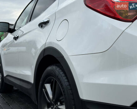 Білий Хендай Санта Фе, об'ємом двигуна 2.2 л та пробігом 185 тис. км за 17800 $, фото 15 на Automoto.ua