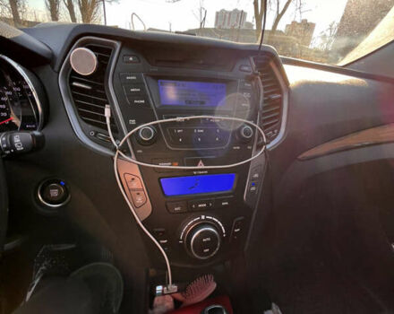 Білий Хендай Санта Фе, об'ємом двигуна 2 л та пробігом 156 тис. км за 13200 $, фото 2 на Automoto.ua