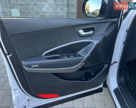 Білий Хендай Санта Фе, об'ємом двигуна 2.2 л та пробігом 160 тис. км за 17900 $, фото 51 на Automoto.ua