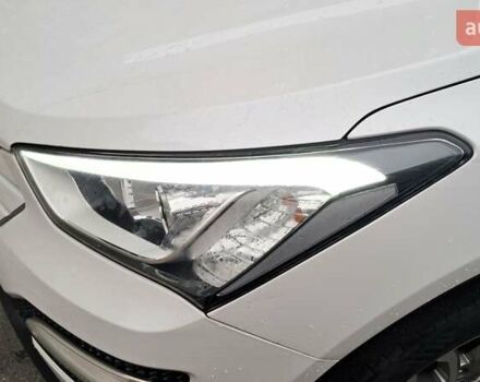 Белый Хендай Санта Фе, объемом двигателя 2 л и пробегом 183 тыс. км за 17300 $, фото 25 на Automoto.ua