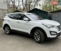 Белый Хендай Санта Фе, объемом двигателя 2 л и пробегом 211 тыс. км за 15000 $, фото 1 на Automoto.ua