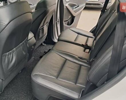 Белый Хендай Санта Фе, объемом двигателя 2 л и пробегом 183 тыс. км за 17300 $, фото 14 на Automoto.ua