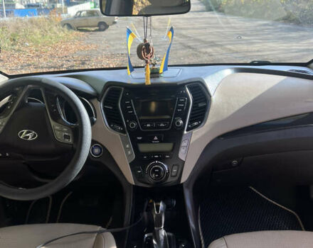 Белый Хендай Санта Фе, объемом двигателя 2.2 л и пробегом 306 тыс. км за 14500 $, фото 19 на Automoto.ua