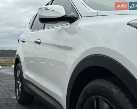 Білий Хендай Санта Фе, об'ємом двигуна 2.2 л та пробігом 185 тис. км за 17800 $, фото 14 на Automoto.ua