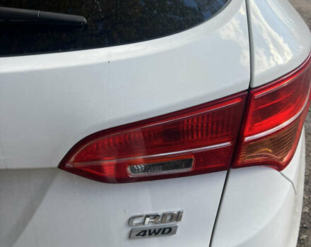 Белый Хендай Санта Фе, объемом двигателя 2.2 л и пробегом 306 тыс. км за 14500 $, фото 6 на Automoto.ua