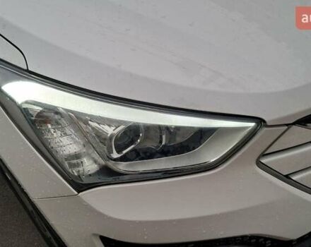 Белый Хендай Санта Фе, объемом двигателя 2 л и пробегом 183 тыс. км за 17300 $, фото 24 на Automoto.ua