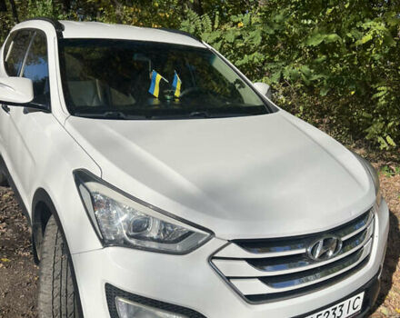 Белый Хендай Санта Фе, объемом двигателя 2.2 л и пробегом 306 тыс. км за 14500 $, фото 1 на Automoto.ua