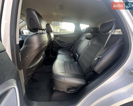 Белый Хендай Санта Фе, объемом двигателя 2.2 л и пробегом 123 тыс. км за 17300 $, фото 39 на Automoto.ua