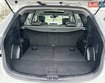 Білий Хендай Санта Фе, об'ємом двигуна 2.2 л та пробігом 185 тис. км за 17800 $, фото 33 на Automoto.ua