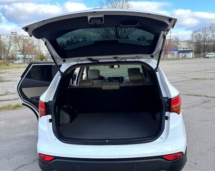 Білий Хендай Санта Фе, об'ємом двигуна 2.2 л та пробігом 66 тис. км за 20800 $, фото 9 на Automoto.ua