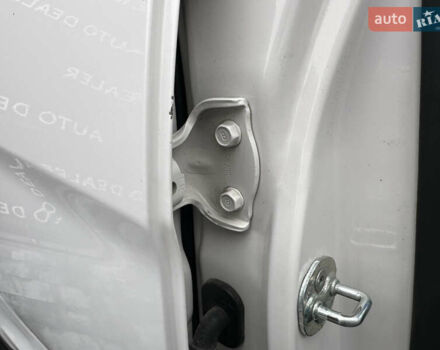 Білий Хендай Санта Фе, об'ємом двигуна 2.2 л та пробігом 124 тис. км за 18700 $, фото 77 на Automoto.ua