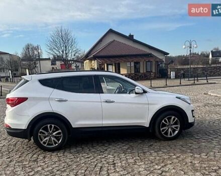 Белый Хендай Санта Фе, объемом двигателя 2.2 л и пробегом 135 тыс. км за 8600 $, фото 1 на Automoto.ua