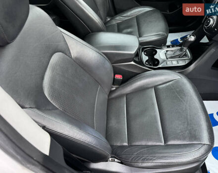 Білий Хендай Санта Фе, об'ємом двигуна 2.2 л та пробігом 185 тис. км за 17800 $, фото 39 на Automoto.ua