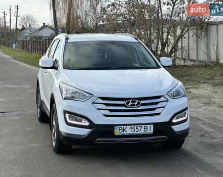 Белый Хендай Санта Фе, объемом двигателя 2.2 л и пробегом 123 тыс. км за 17300 $, фото 1 на Automoto.ua
