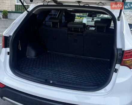 Білий Хендай Санта Фе, об'ємом двигуна 2 л та пробігом 223 тис. км за 17900 $, фото 11 на Automoto.ua