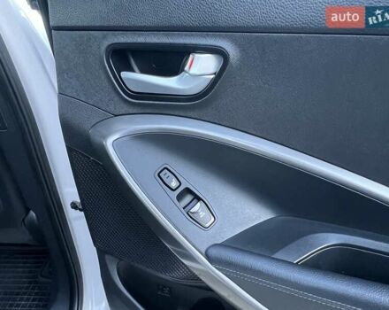 Білий Хендай Санта Фе, об'ємом двигуна 2.2 л та пробігом 160 тис. км за 17900 $, фото 70 на Automoto.ua