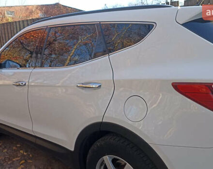 Белый Хендай Санта Фе, объемом двигателя 2.2 л и пробегом 306 тыс. км за 14500 $, фото 5 на Automoto.ua