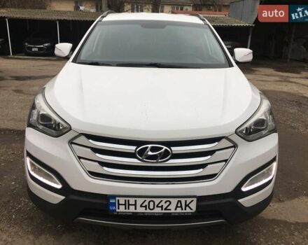 Белый Хендай Санта Фе, объемом двигателя 2.2 л и пробегом 160 тыс. км за 19900 $, фото 1 на Automoto.ua