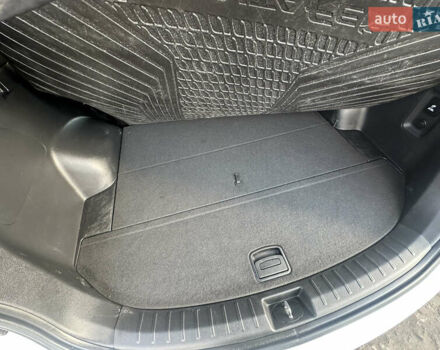 Белый Хендай Санта Фе, объемом двигателя 2.2 л и пробегом 123 тыс. км за 17300 $, фото 33 на Automoto.ua