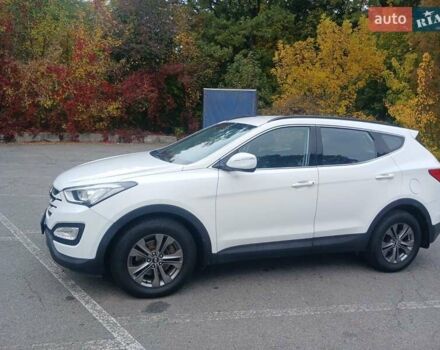 Хендай Санта Фе 2013 в Полтаве на Automoto.ua Белый Хендай Санта Фе, объемом двигателя 2.2 л и пробегом 123 тыс. км за 16999 $, фото 5 на Automoto.ua