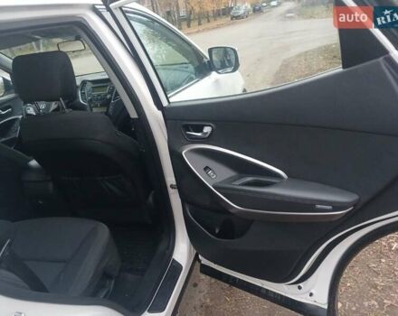 Белый Хендай Санта Фе, объемом двигателя 2.2 л и пробегом 124 тыс. км за 16500 $, фото 22 на Automoto.ua