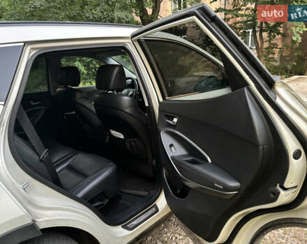 Белый Хендай Санта Фе, объемом двигателя 2.2 л и пробегом 235 тыс. км за 14622 $, фото 23 на Automoto.ua