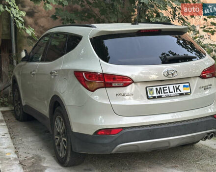 Белый Хендай Санта Фе, объемом двигателя 2.2 л и пробегом 235 тыс. км за 14622 $, фото 9 на Automoto.ua