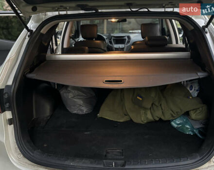 Белый Хендай Санта Фе, объемом двигателя 2.2 л и пробегом 235 тыс. км за 14622 $, фото 28 на Automoto.ua