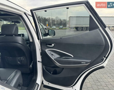 Білий Хендай Санта Фе, об'ємом двигуна 2.2 л та пробігом 185 тис. км за 17800 $, фото 34 на Automoto.ua