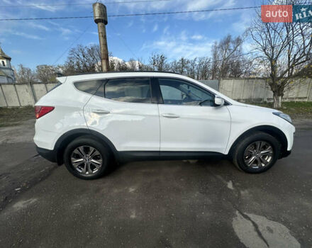 Белый Хендай Санта Фе, объемом двигателя 2.2 л и пробегом 123 тыс. км за 17300 $, фото 4 на Automoto.ua